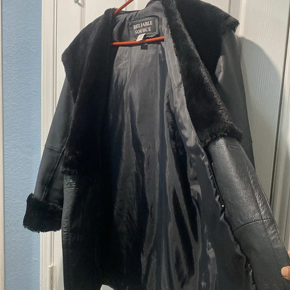 Reliable Source Fur-Lined 100% Leather Coat Size M - Picture 11 of 14